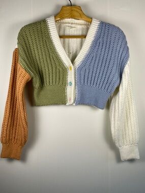 BaeVely Colorblock Cropped Chunky Knit Cardigan Gummy Bear Buttons Small